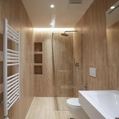 Divin Luxury *